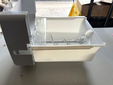 WR29X43994 GE Refrigerator Ice Maker Bucket Bin w/ Auger Assembly OEM. picture
