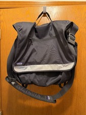 Patagonia Half Mass Messenger Shoulder Bag Black picture