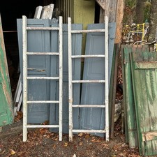 1 Vintage Wood Ladder  aprox 5 ft Rustic Flowers Pots Pans Quilts primitive deco picture