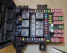 2003-2004 Ford Expedition Engine Fuse Box Assembly Tested OEM - Warranty picture