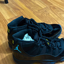Jordan Air Jordan 11 Men’s Black Mid Top Lace-Up Basketball Sneakers picture