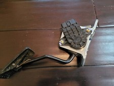 USED & Tested 2005 Subaru Forester /  Impreza  Accelerator Pedal (36010SA010) picture