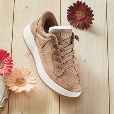 HOT SALE Skechers Women's Slip-Ins Skip Cute Wave Sneaker Chestnut Medium AUTH picture