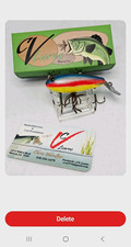 CV Lures Custom painted creek chub crab wiggler in plastic and rainbow color picture