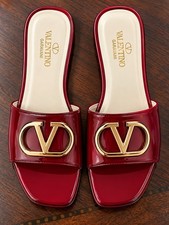 Valentino Garavani Women’s Burgundy Gold Logo Slide Sandals Solid Slip On Patent picture