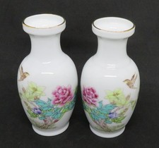 Chinese Cantonese vintage Art Deco oriental antique pair of vases picture