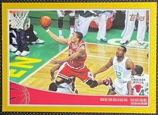 2009-10 Topps #33 Derrick Rose Gold #d 0502/2009 READ picture