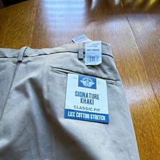 Dockers Signature Khaki Classic Fit Stretch Twill Khakis Beige Mens 42