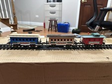 New Bright 1996 Dickensville Train Set 3 Train Cars Passenger Coaches + Caboose picture