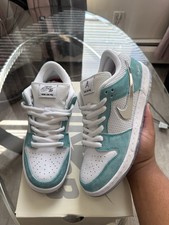 Nike SB Dunk Low x April Skateboards Turbo Green Size 9.5 Brand New picture