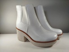 Women’s Size 8 White Croc Embossed Chelsea Boots Platform Block Heel picture