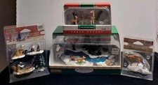 Lemax Village Collection Table Accents & Accessories Lot picture