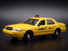 1998-2012 FORD CROWN VICTORIA NYC TAXI CAB NEW YORK 1:64 SCALE DIECAST MODEL CAR picture