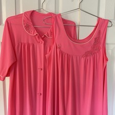 Vintage 70s Lorraine M Pink Nylon Night Gown Peignoir Robe Set Grandma Core picture