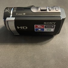 Sony HDR-CX190 HD Handycam Camcorder Tested 30x Zoom w/Charger & Battery - Mint picture
