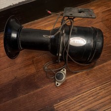 C4 Antique Horn Model A Ford Styled 12-Volt Hutchins Ahooga Ahoogah Ah-ooo-gah picture