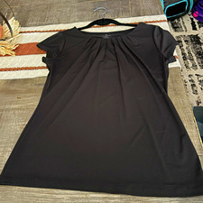 Worthington Women’s Black Pleated Round Neck Cap Sleeve blouse sz PS picture