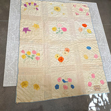 Vintage Handcrafted Floral Patchwork Cotton Throw Appliqué Quilt Multicolor picture