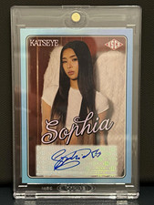 ESCO 2026 KATSEYE WILD Sophia #17 Autograph 001/010 Bookend - Signed Auto picture