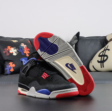  Jordan 4 