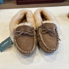 L.L.Bean Wicked Good Women's Moccasins Size 8 Brown Suede Lamb Fur Slipper picture