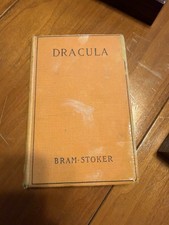 RARE DRACULA  BRAM STOKER NEW YORK GROSSET & DUNLAP ORANGE HARD COVER picture
