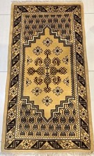 Vintage Hand-Knotted Area Rug 4'7