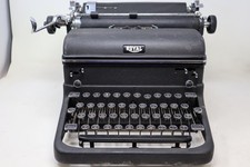 1930s Vintage Royal Standard Typewriter - For Parts or repair picture