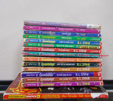 14 GOOSEBUMPS # TRADE PB R L STINE PLUS GRAPHIX READER BEWARE CREEPY SCREAMING picture