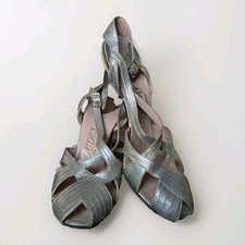 Vintage Glamour Gude’s Los Angeles Sandals Silver Metallic Sz 35 Newton Elkin picture