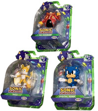 3 Sonic The Hedgehog Figures 35th Anniversary - Dr. Eggman Tails & Digital Sonic picture