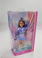 Barbie Deluxe Style Fashion Doll #7 Brunette SEE DETAILS picture