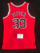 Scottie Pippen Chicago Bulls #33 Signed Autographed Basketball Jersey Fanatics picture