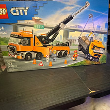 LEGO City Tow Truck 60467 Construction Complete Set 793 pcs 8+ w/  **NIB** picture