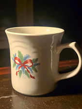 Vintage Pfaltzgraff Red Ribbons Christmas Mug Holiday Stoneware Cup 1990s 4
