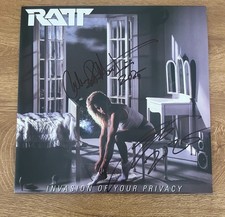 * RATT * signed album * INVASION OF YOUR PRIVACY * STEPHEN PEARCY & WARREN * COA picture