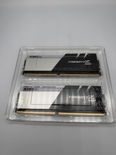 G.SKILL Trident Z Neo 32GB (2x16GB) DDR4-4000 DIMM F4-4000C18D-32GTZN picture