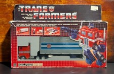 Transformers G1 Optimus Prime Vintage Figure w/ Box Canada French Variant picture