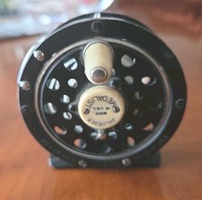 Vintage Pflueger Medalist 1492 DA Fly Fishing Reel Made in USA w/ Line picture
