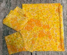 Vintage 70s Double Flat Sheet Fashion Manor Mod Retro Daisy Floral Yellow Orange picture