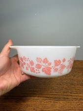 Vintage Pyrex Pink Gooseberry Cinderella Casserole 474-B 1.5 Qt No Lid USA picture
