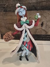 Disney Showcase Couture de Force Sally Holiday Series Figurine Nightmare RARER picture