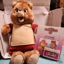 Vintage 1985 World of Wonder Teddy Ruxpin Singing Bear Tape  & book & tape  READ picture