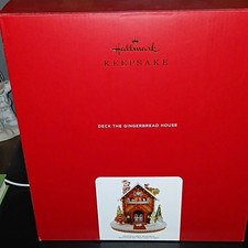 Hallmark Keepsake Deck the Gingerbread House 2021 Light Up Musical Animated picture