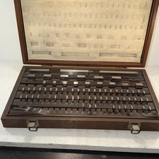 Vintage Mitutoyo 516904 BE1-81-B Grade B 69 Piece Rectangular Gage Gauge Blocks picture