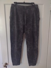 Lot of 2 Men's Lululemon Joggers and Shirt Size Large  picture