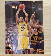 Juwan Howard Signed 8x10 Basketball Photo picture