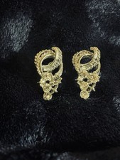 Gorgeous Vintage Crystals Silver Screwback Clip Earrings picture