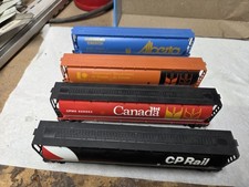 Bachmann Hopper HO Train Cars Lot Of 4 picture