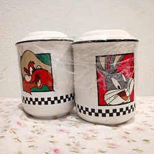 VINTAGE LOONEY TUNES Bugs Bunny and Yosemite Sam Salt and Pepper Shakers Set picture